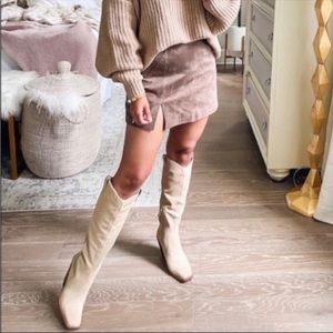 Vince Camuto Afelia Suede Boots Size 7 NIB